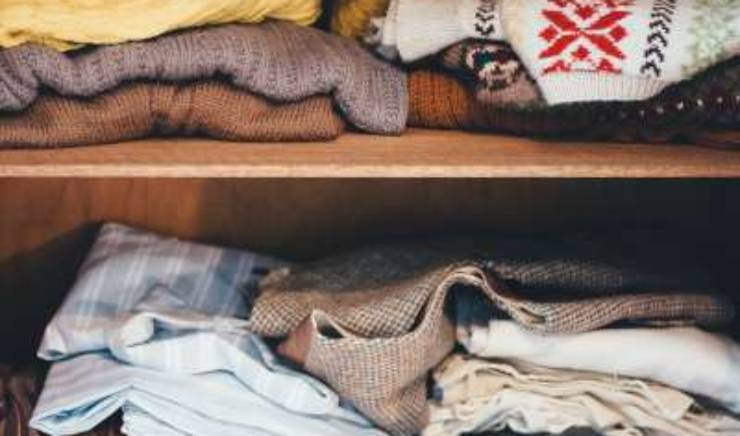 How-to Build Simple Closet Shelves